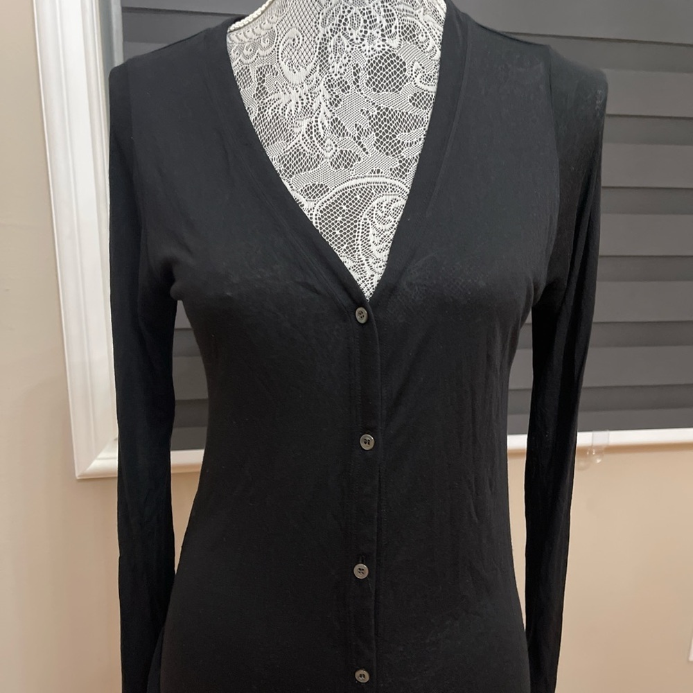Chic Black Button-Up Tunic - Picture 6 of 7
